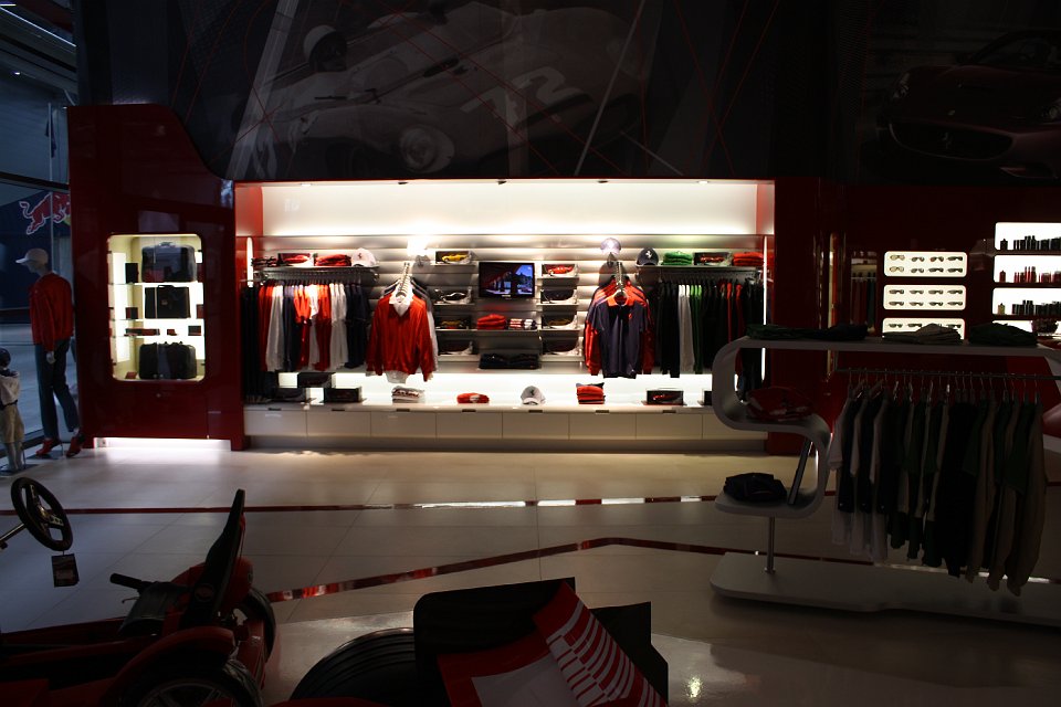 Radical  Bodypainting am N&uuml;rburgring (52) Ferrari.JPG